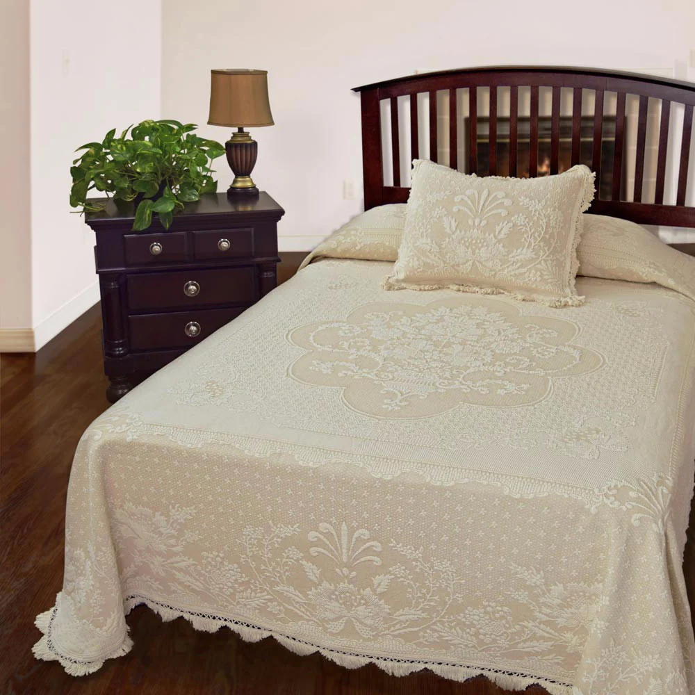 Abigail Adams Matelasse Bedspread - Image 5