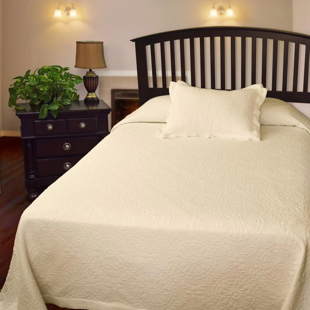 Americana Cotton Matelasse Bedspread - Image 4