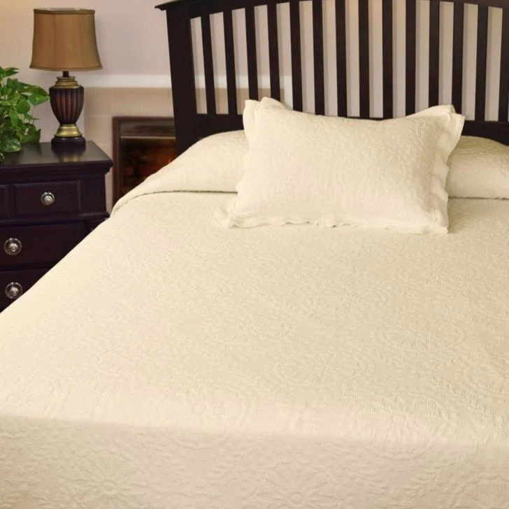 Americana Cotton Matelasse Coverlet - Image 4