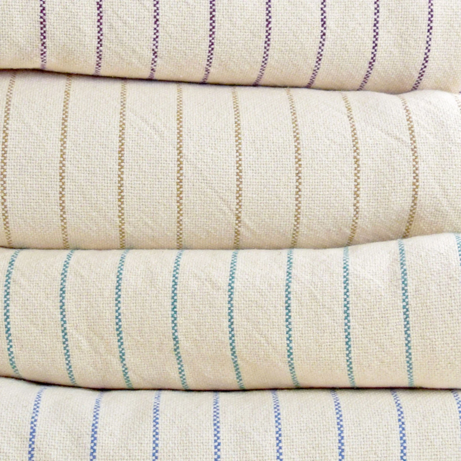 Kineo Cotton Blanket - Image 4
