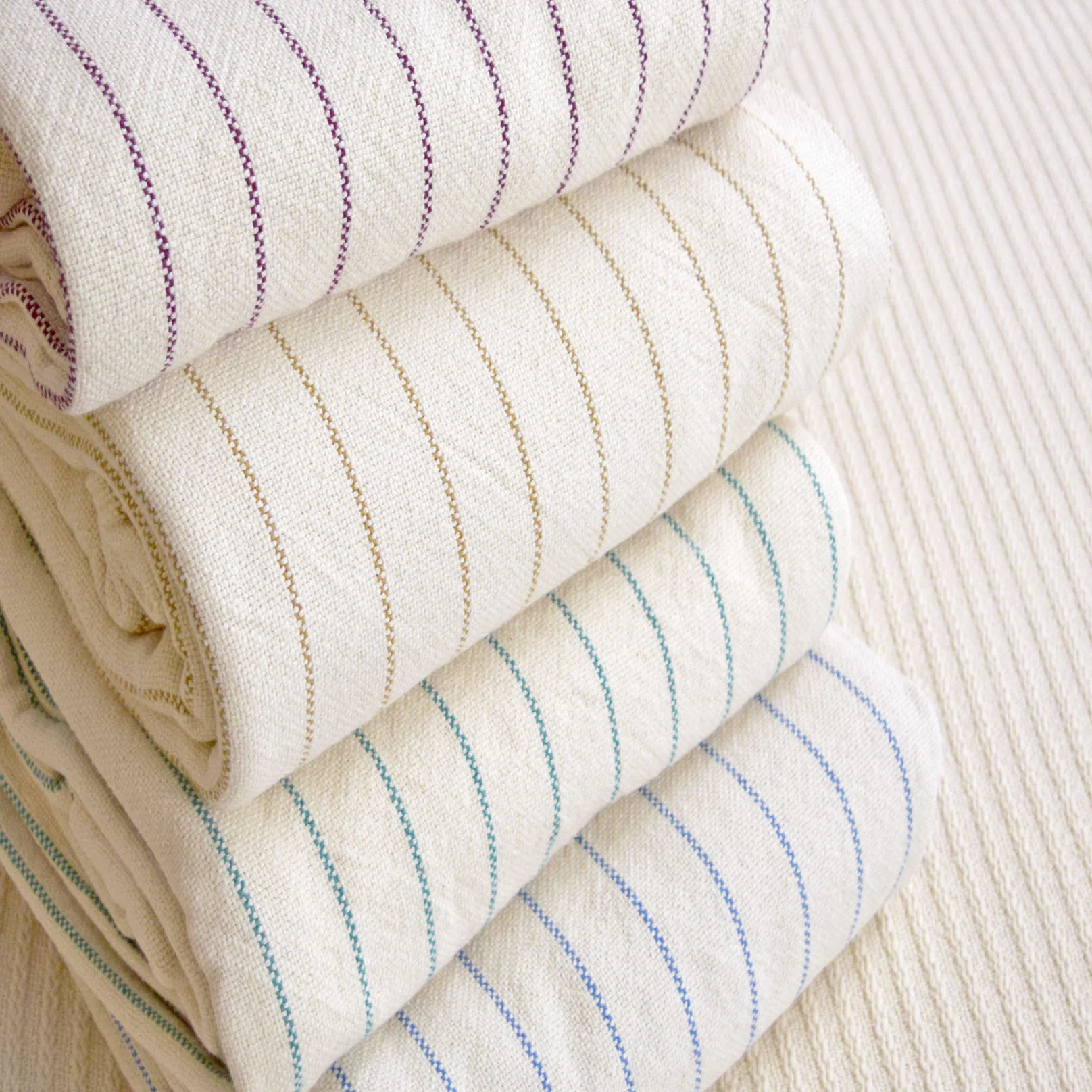 Kineo Cotton Blanket - Image 5