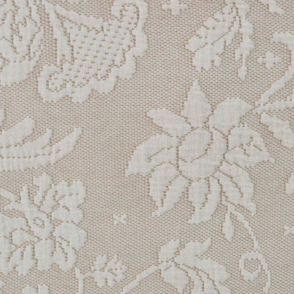 Lisa's Choice Matelasse Cotton Throw - Image 6