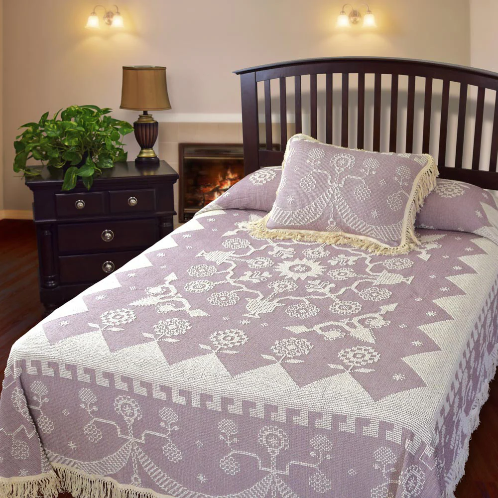 Martha Washington's Choice Bedspread - Image 4