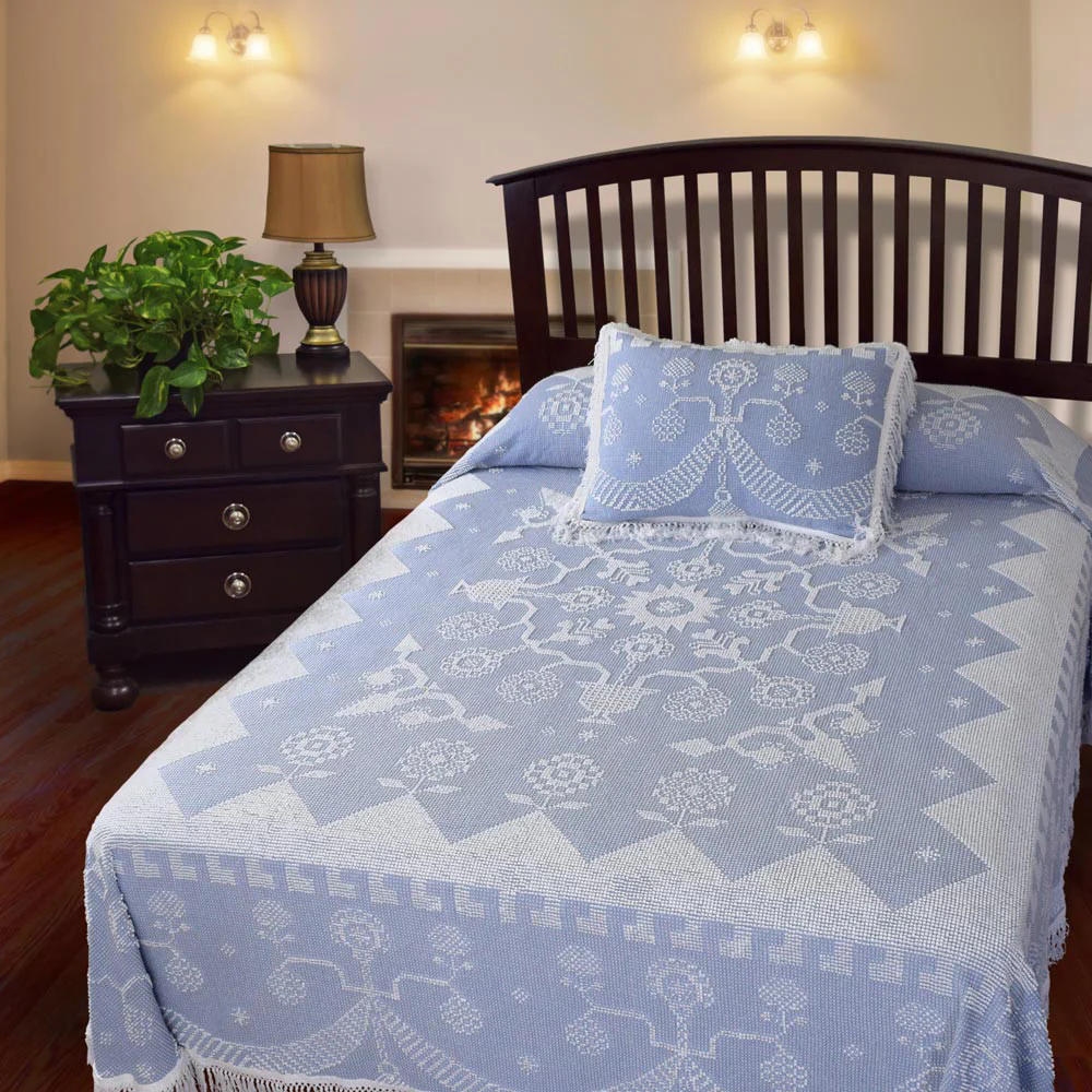 Martha Washington's Choice Bedspread - Image 5