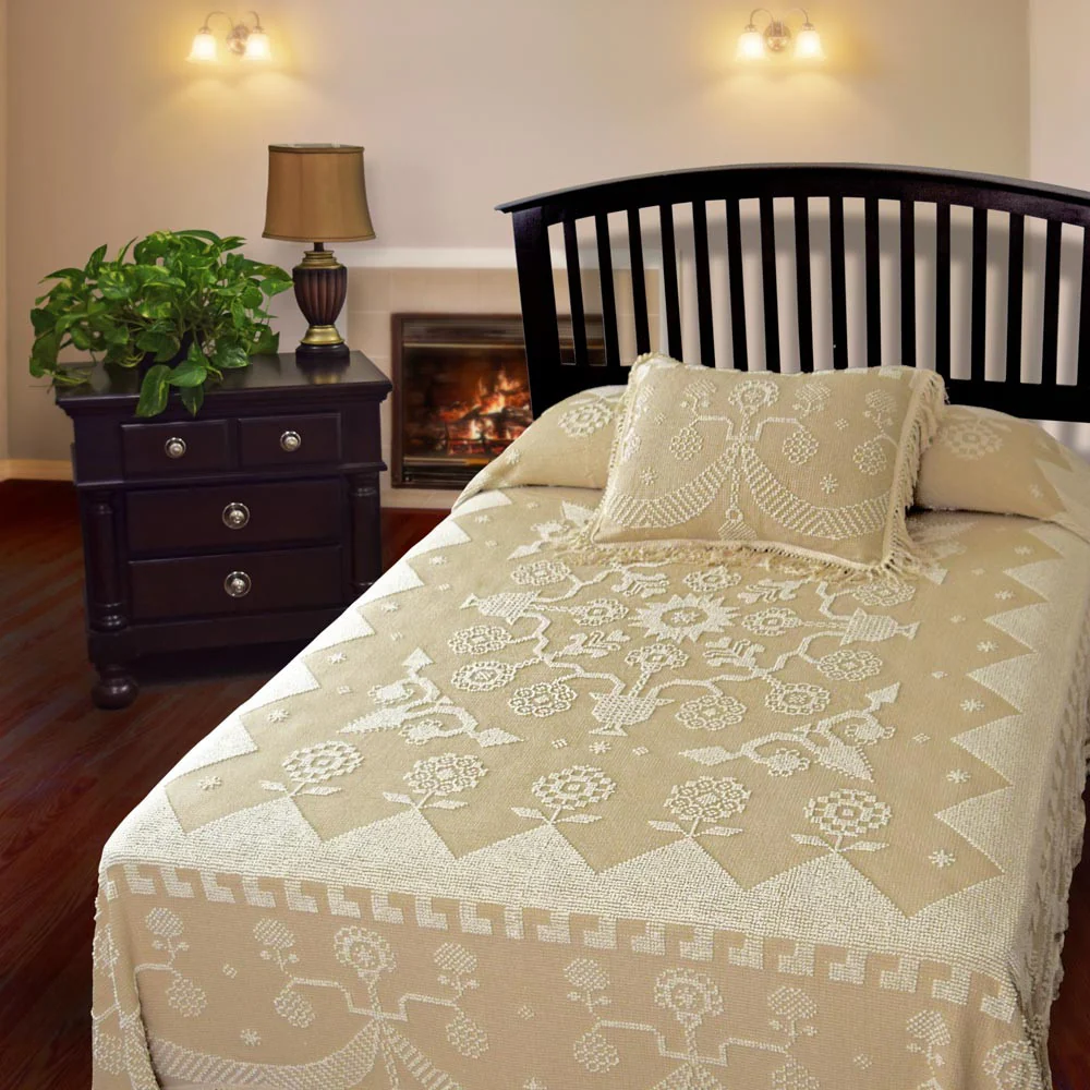 Martha Washington's Choice Bedspread - Image 6